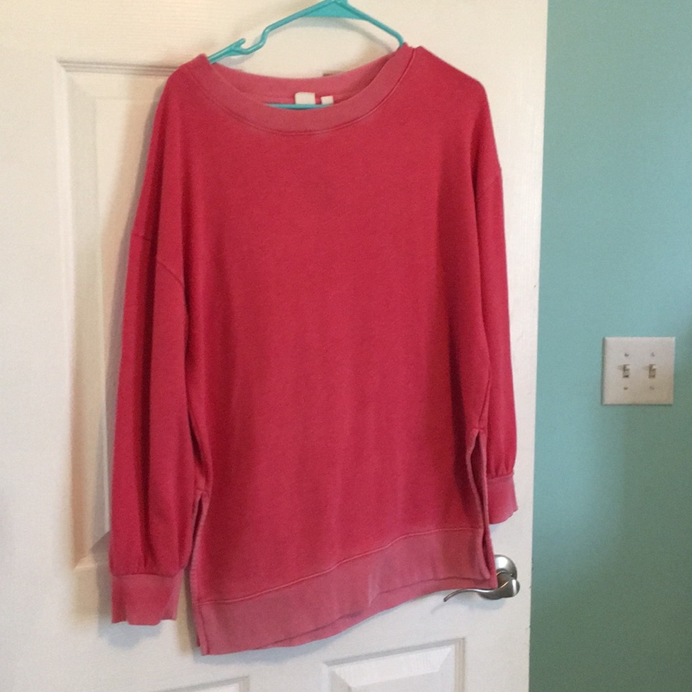 Large sweaters - Picture 3 of 3